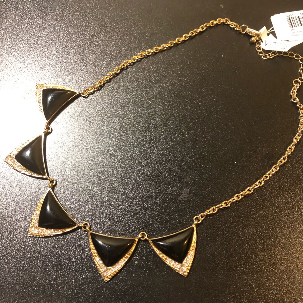 NWT necklace
